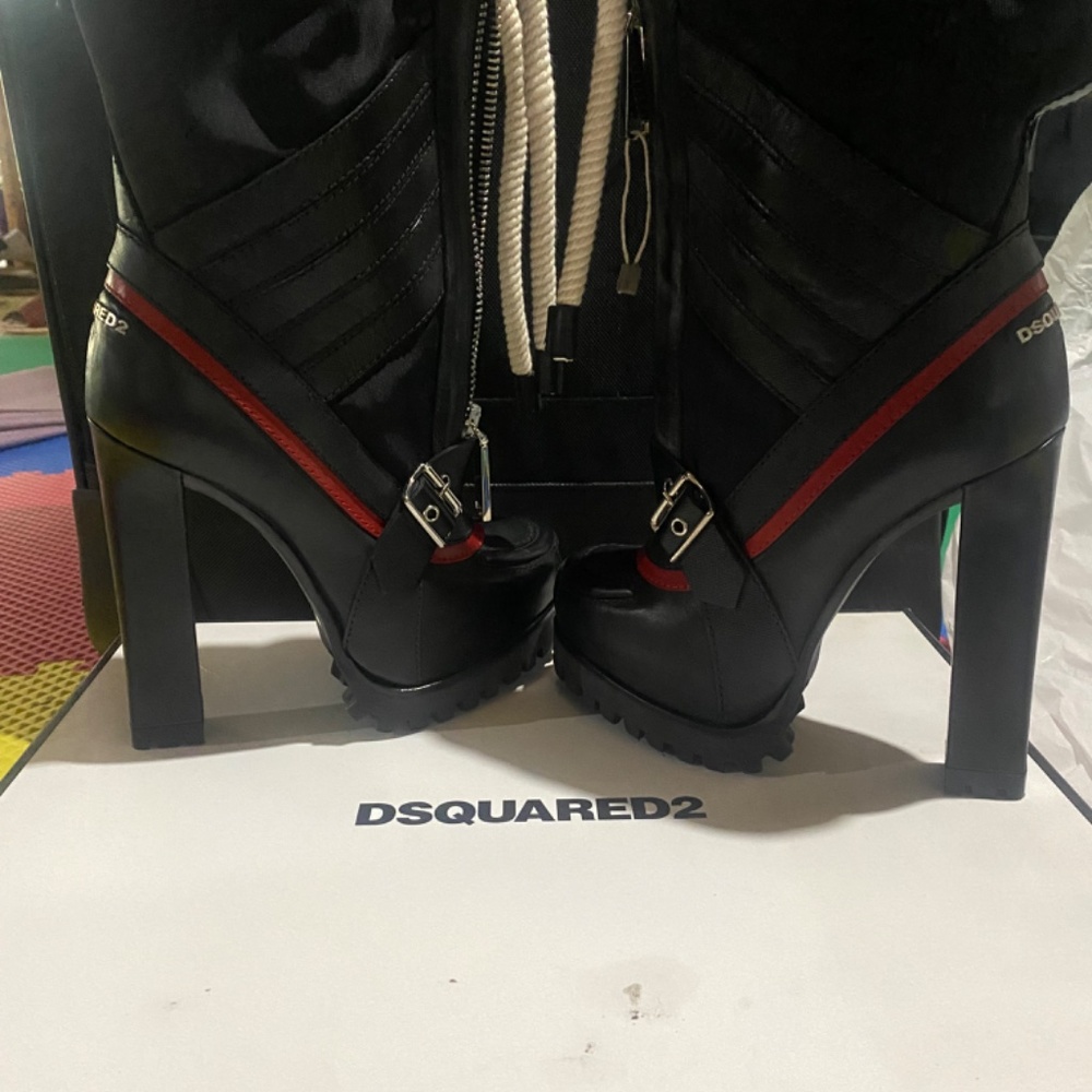 Dsquared Ankle Boots - Picture 4 of 11